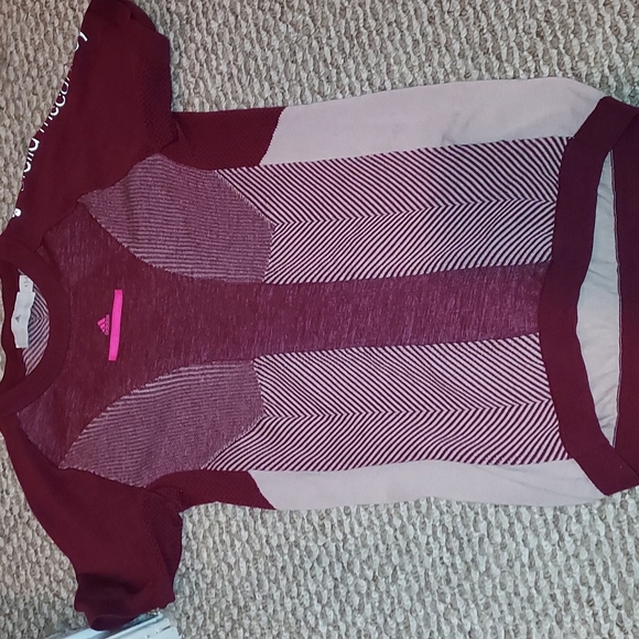 STELLA MCCARTNEY KNIT ADIDAS SHORT SLEEVE BURGUNDY SWEATER - Picture 1 of 8